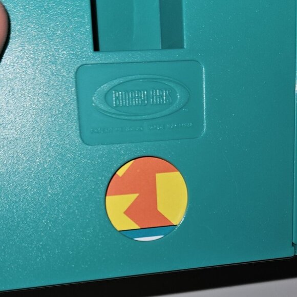 MISSING PIECE Shape by Shape Binary Arts Puzzle Game 60 Cards Travel Case AS IS - Picture 8 of 8